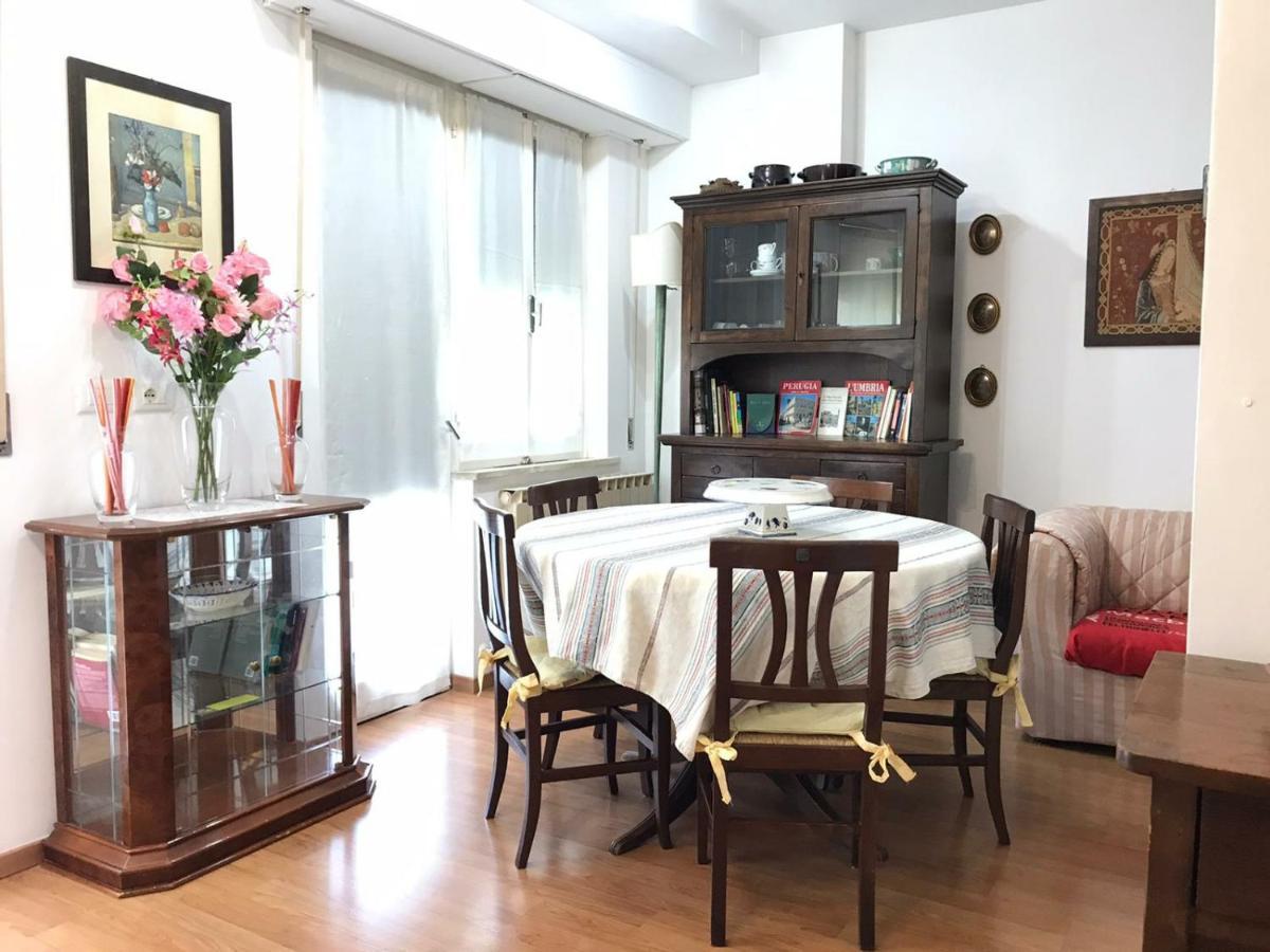 Casa Di Debora Hotel Perugia Luaran gambar