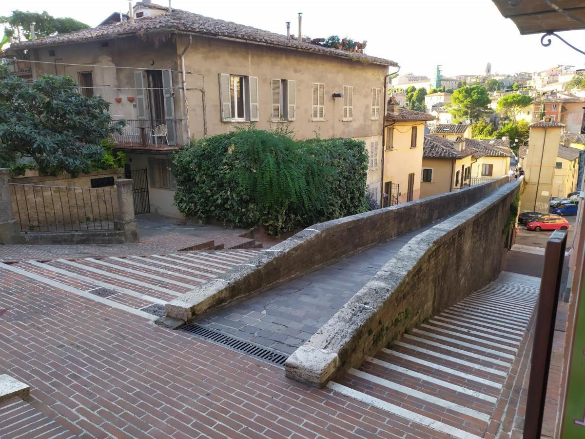 Casa Di Debora Hotel Perugia Luaran gambar
